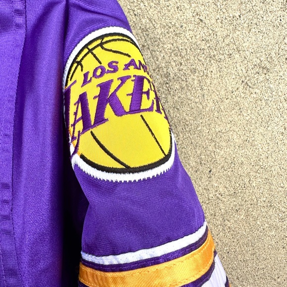 Vintage Los Angeles Lakers Starter Jacket Medium 90s Satin NBA Purple - Picture 7 of 8